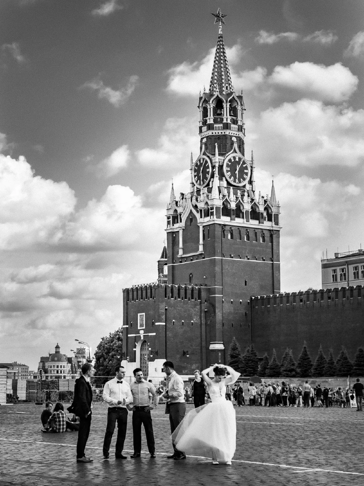 THE BRIDE. Red Square, Moscow, Russia. July 2013